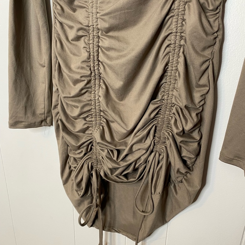 Green Ruched Mini Dress - Picture 3 of 6